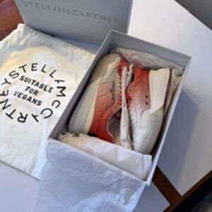 Stella McCarthy sneakers size 41.  Size 11 US